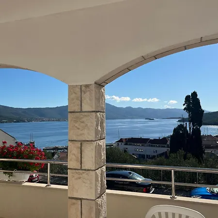Lux Apartamento *