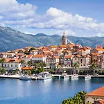 Lux * Korčula