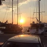 アパート Lux