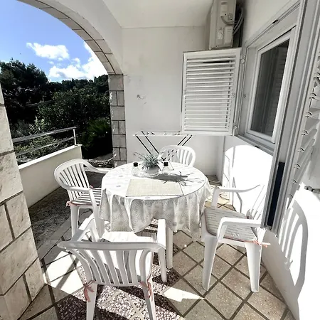 Lux Κόρτσουλα